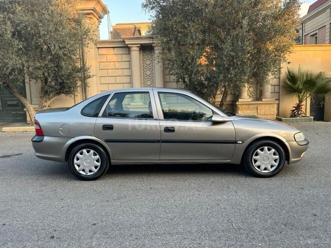 Opel Vectra 1996, 336,000 km - 1.8 л - Bakı