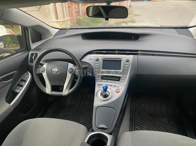 Toyota Prius 2013, 175,700 km - 1.8 l - Xırdalan