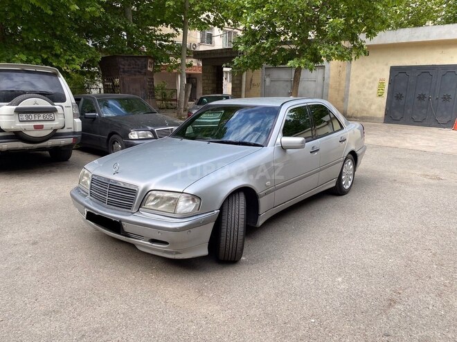 Mercedes C 240 1999, 230,000 km - 2.4 л - Bakı