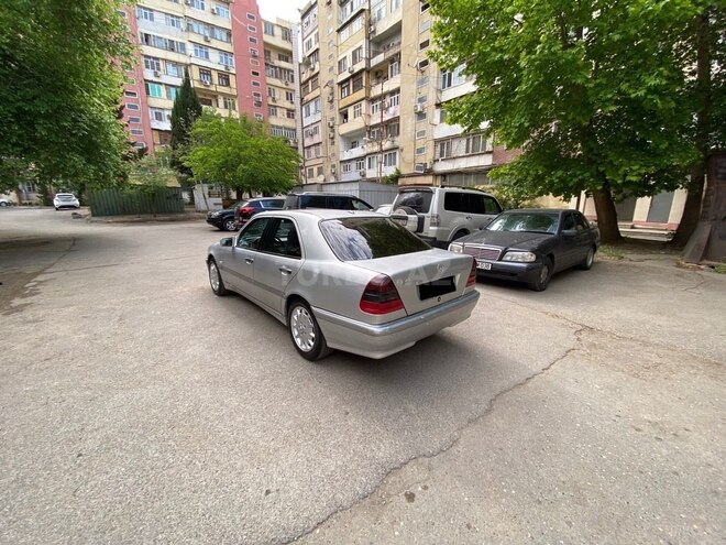 Mercedes C 240 1999, 230,000 km - 2.4 л - Bakı