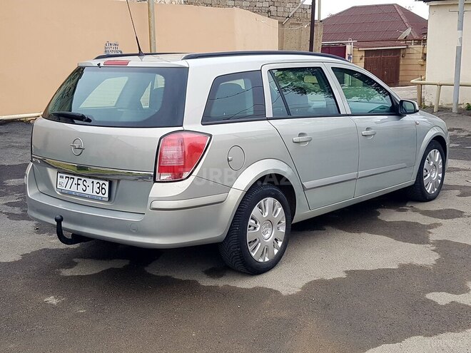 Opel Astra 2005, 243,000 km - 1.4 l - Bakı