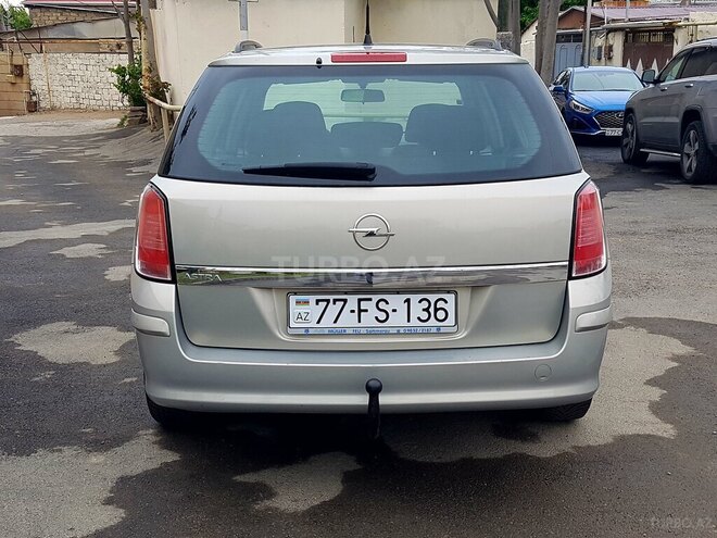 Opel Astra 2005, 243,000 km - 1.4 l - Bakı
