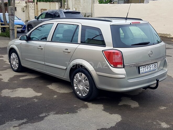 Opel Astra 2005, 243,000 km - 1.4 l - Bakı
