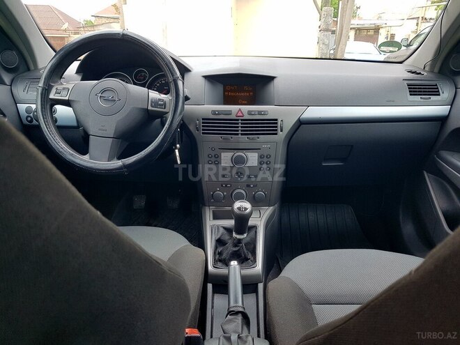 Opel Astra 2005, 243,000 km - 1.4 l - Bakı