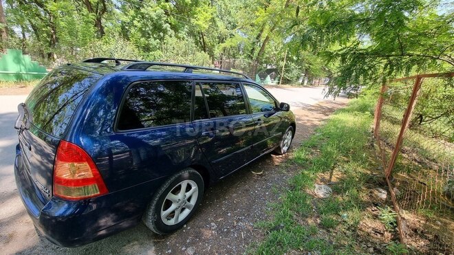 Toyota Corolla 2006, 253,000 km - 1.4 л - Bərdə