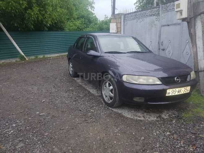 Opel Vectra 1996, 400,000 km - 1.8 l - Oğuz
