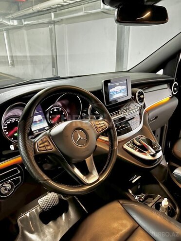 Mercedes V 220 2019, 72,500 km - 2.2 l - Bakı
