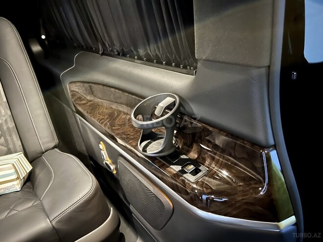 Mercedes V 220 2019, 72,500 km - 2.2 l - Bakı