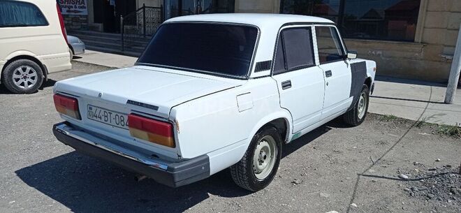 LADA (VAZ) 2107 2005, 190,000 km - 1.6 л - Quba