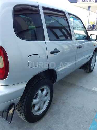 Chevrolet Niva 2005, 274,000 km - 1.7 л - Xudat