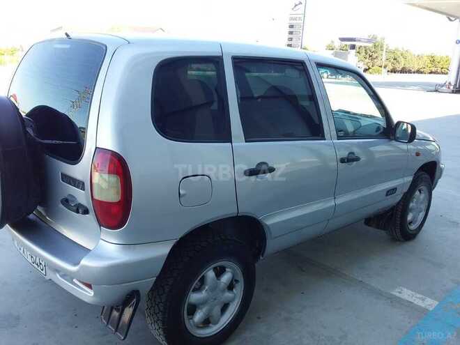 Chevrolet Niva 2005, 274,000 km - 1.7 л - Xudat