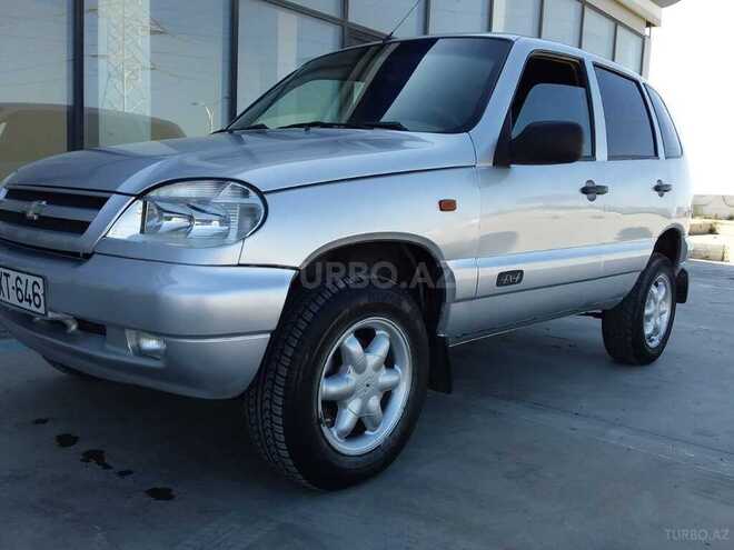 Chevrolet Niva 2005, 274,000 km - 1.7 л - Xudat