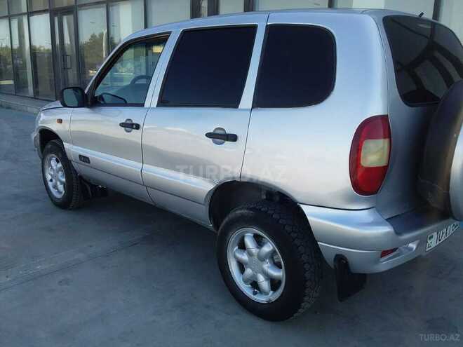 Chevrolet Niva 2005, 274,000 km - 1.7 л - Xudat