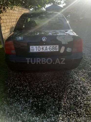 Volkswagen Passat 1998, 235,648 km - 1.8 l - Qusar