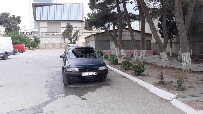 Opel Astra 1995, 345,000 km - 1.4 л - Bakı