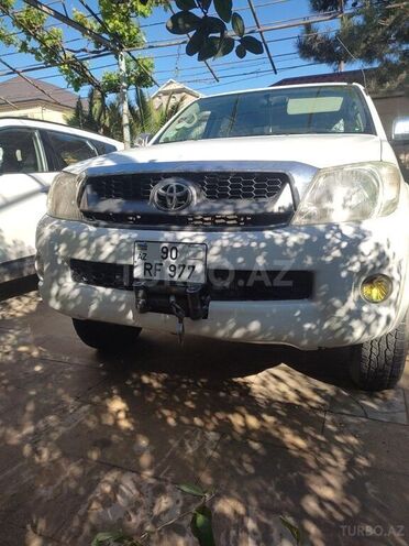 Toyota Hilux 2010, 239,000 km - 2.5 л - Bakı