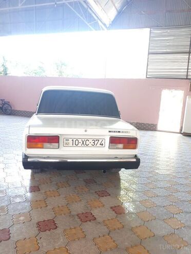 LADA (VAZ) 2107 2005, 333,380 km - 1.6 л - Yevlax