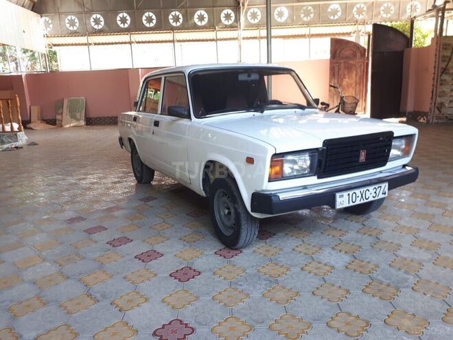 LADA (VAZ) 2107 2005, 333,380 km - 1.6 л - Yevlax