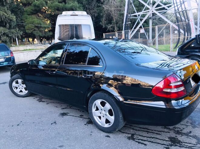 Mercedes E 220 2005, 243,300 km - 2.2 l - Bakı