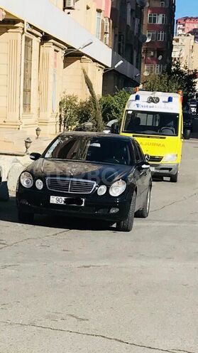 Mercedes E 220 2005, 243,300 km - 2.2 l - Bakı