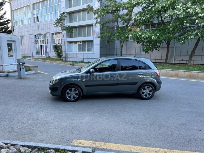 Kia Rio 2006, 137,000 km - 1.4 l - Bakı