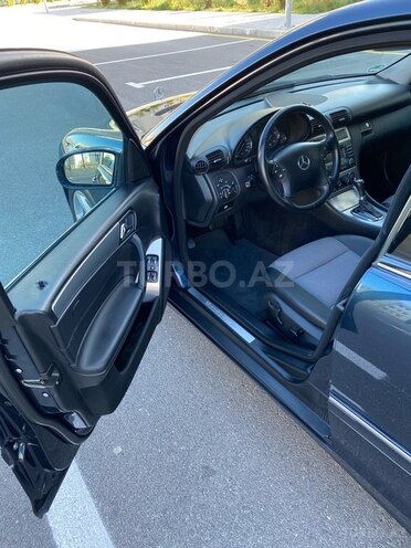 Mercedes C 220 2005, 264,000 km - 2.2 l - Bakı