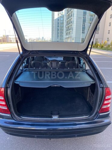 Mercedes C 220 2005, 264,000 km - 2.2 l - Bakı
