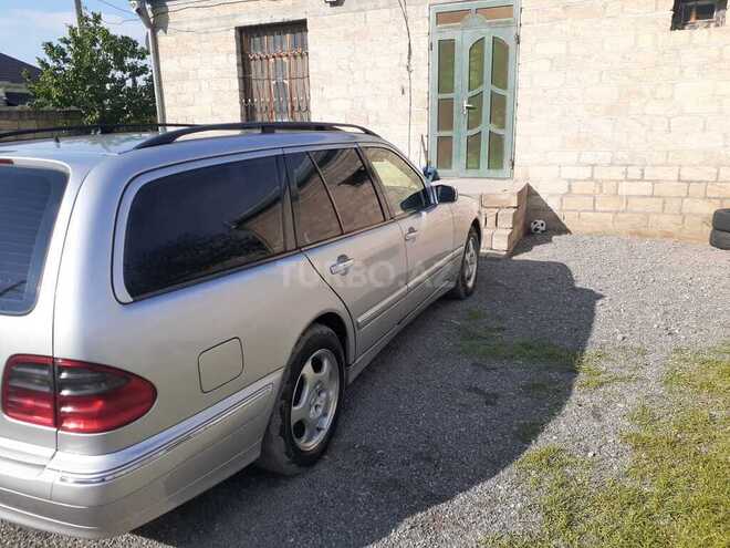 Mercedes E 220 2000, 165,000 km - 2.2 l - Bərdə