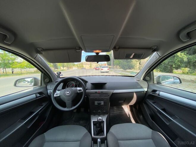 Opel Astra 2006, 237,850 km - 1.4 l - Yevlax