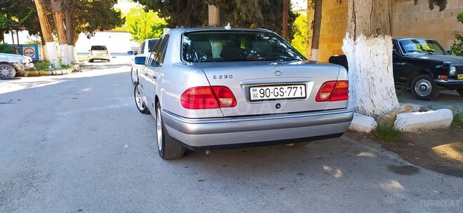 Mercedes E 230 1996, 380,000 km - 2.3 л - Bakı