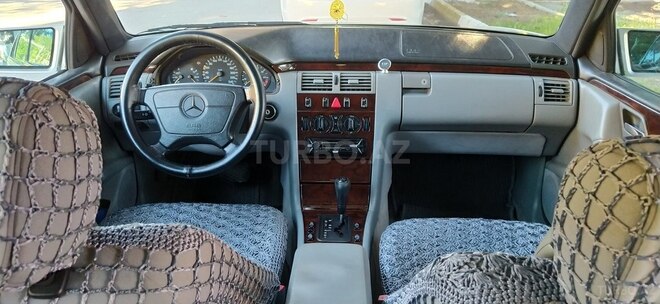 Mercedes E 230 1996, 380,000 km - 2.3 л - Bakı