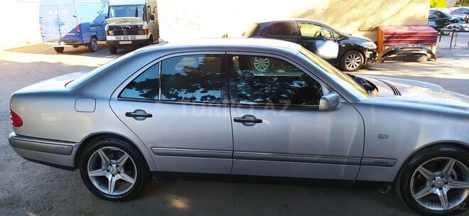 Mercedes E 230 1996, 380,000 km - 2.3 л - Bakı