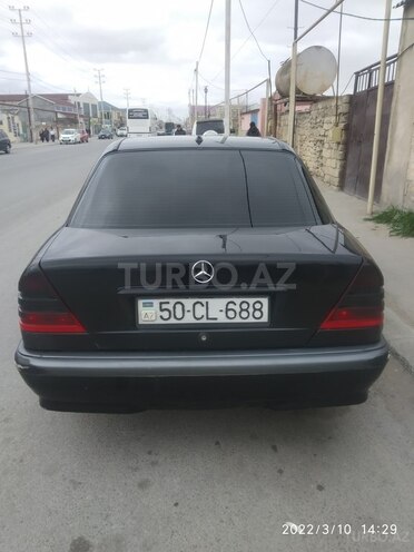 Mercedes C 220 1999, 142,000 km - 2.2 l - Bakı