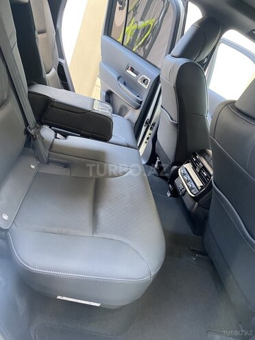Toyota Land Cruiser 2021, 5,839 km - 3.5 л - Bakı