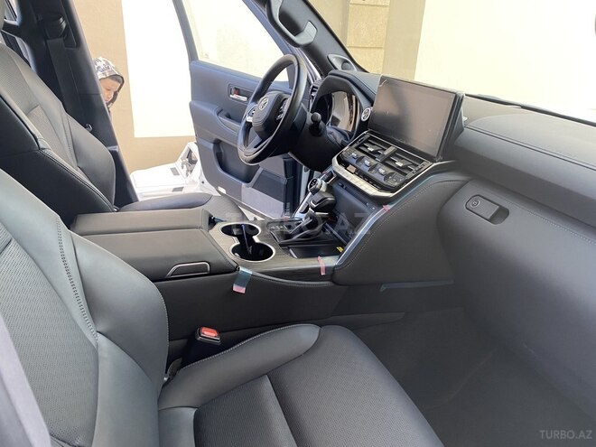 Toyota Land Cruiser 2021, 5,839 km - 3.5 л - Bakı