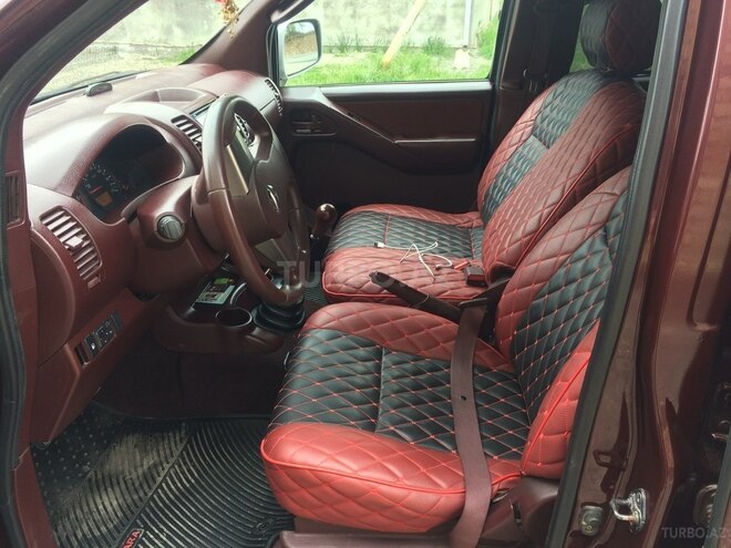 Nissan Navara 2011, 234,000 km - 2.5 l - Quba