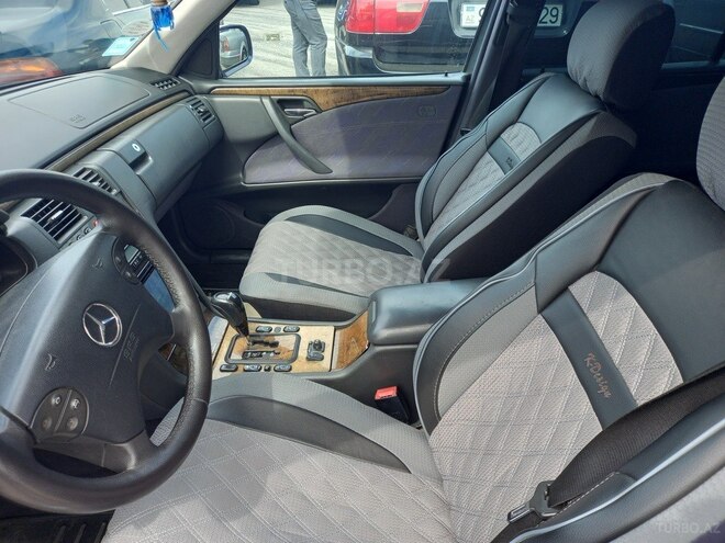 Mercedes E 240 2000, 206,000 km - 2.6 l - Bakı