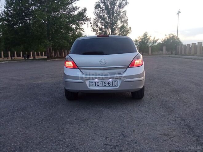 Opel Astra 2009, 146,000 km - 1.4 l - Yevlax