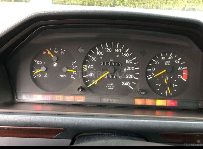 Mercedes E 250 1994, 274,030 km - 2.5 л - Masallı