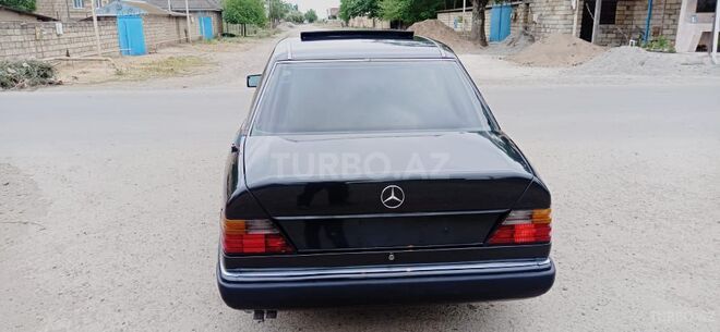 Mercedes E 250 1994, 274,030 km - 2.5 л - Masallı