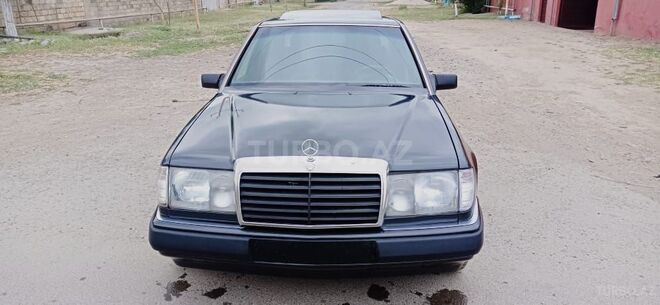 Mercedes E 250 1994, 274,030 km - 2.5 л - Masallı