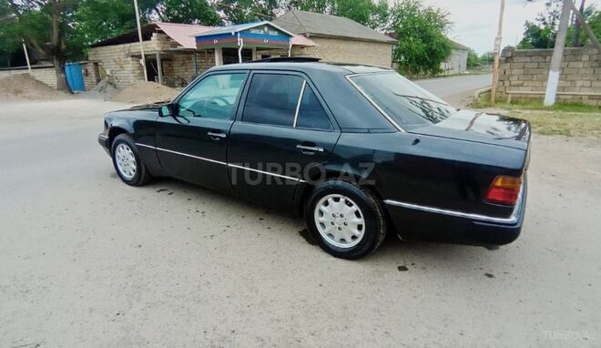 Mercedes E 250 1994, 274,030 km - 2.5 л - Masallı
