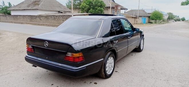Mercedes E 250 1994, 274,030 km - 2.5 л - Masallı