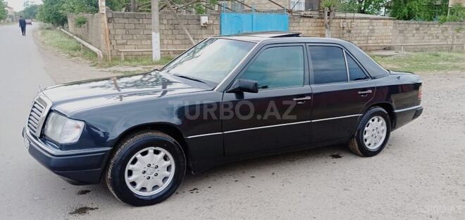 Mercedes E 250 1994, 274,030 km - 2.5 л - Masallı