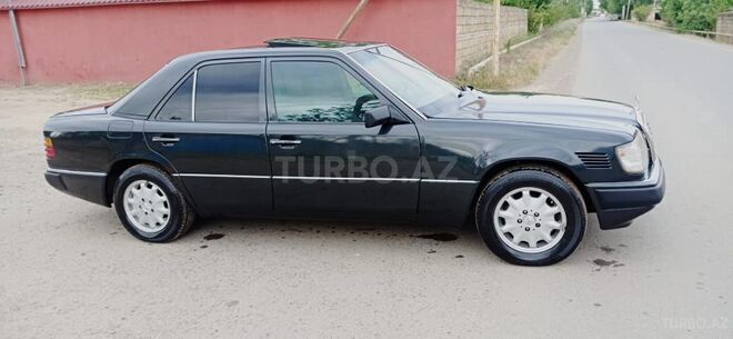 Mercedes E 250 1994, 274,030 km - 2.5 л - Masallı