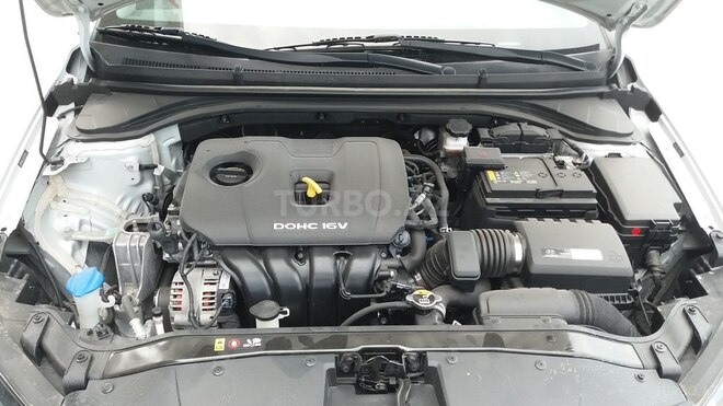 Hyundai Elantra 2018, 37,000 km - 2.0 l - Bakı