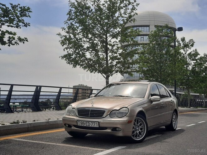 Mercedes C 240 2003, 313,000 km - 2.6 l - Bakı