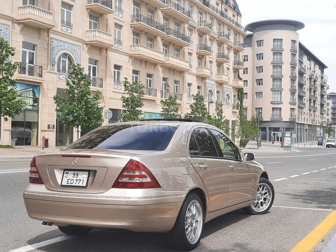 Mercedes C 240 2003, 313,000 km - 2.6 l - Bakı