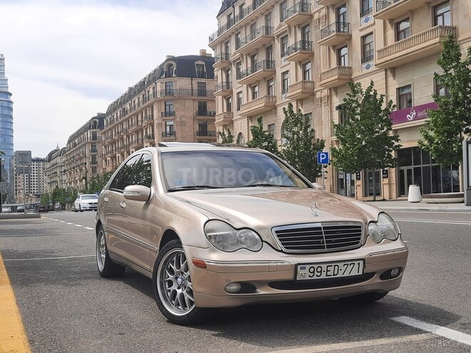 Mercedes C 240 2003, 313,000 km - 2.6 l - Bakı