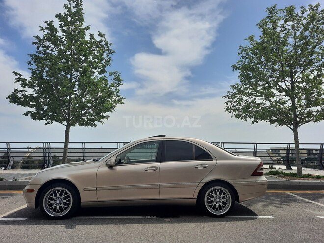 Mercedes C 240 2003, 313,000 km - 2.6 l - Bakı
